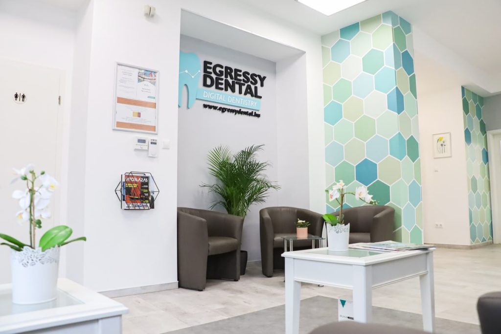 Egressy Dental Fogászat várója